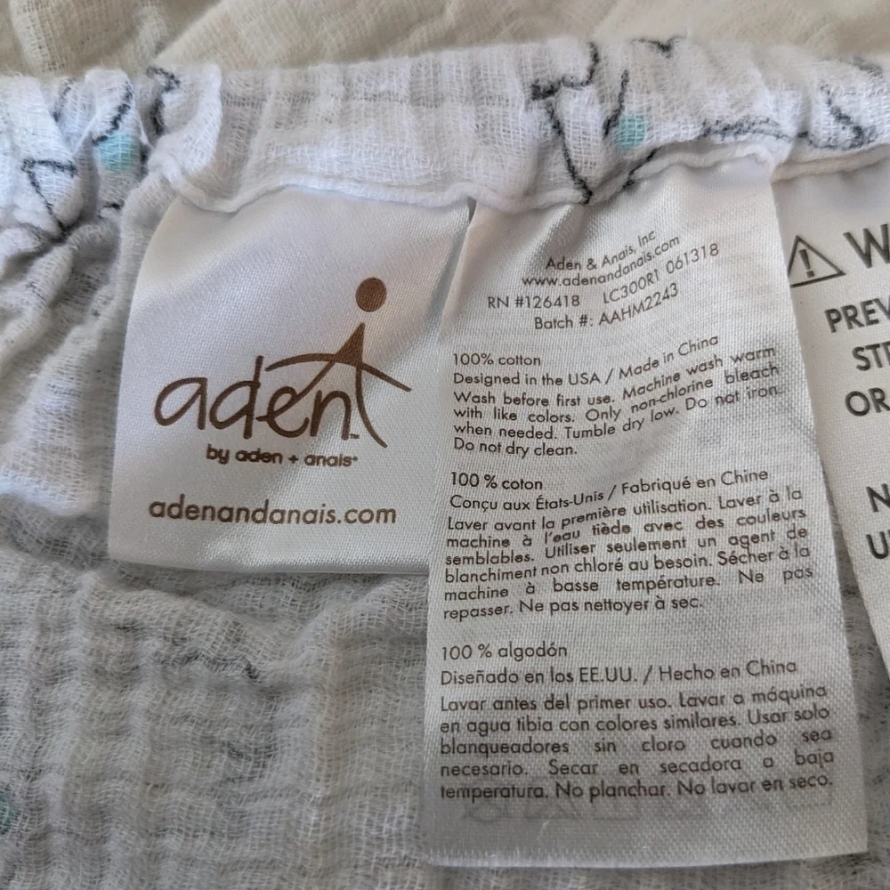 Aden + Anais Fox Sketch Woodland Crib Sheet - Picture 4 of 4